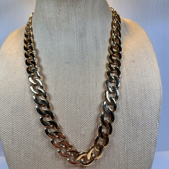 Napier Jewelry - Vintage Napier gold tone chunky linked necklace